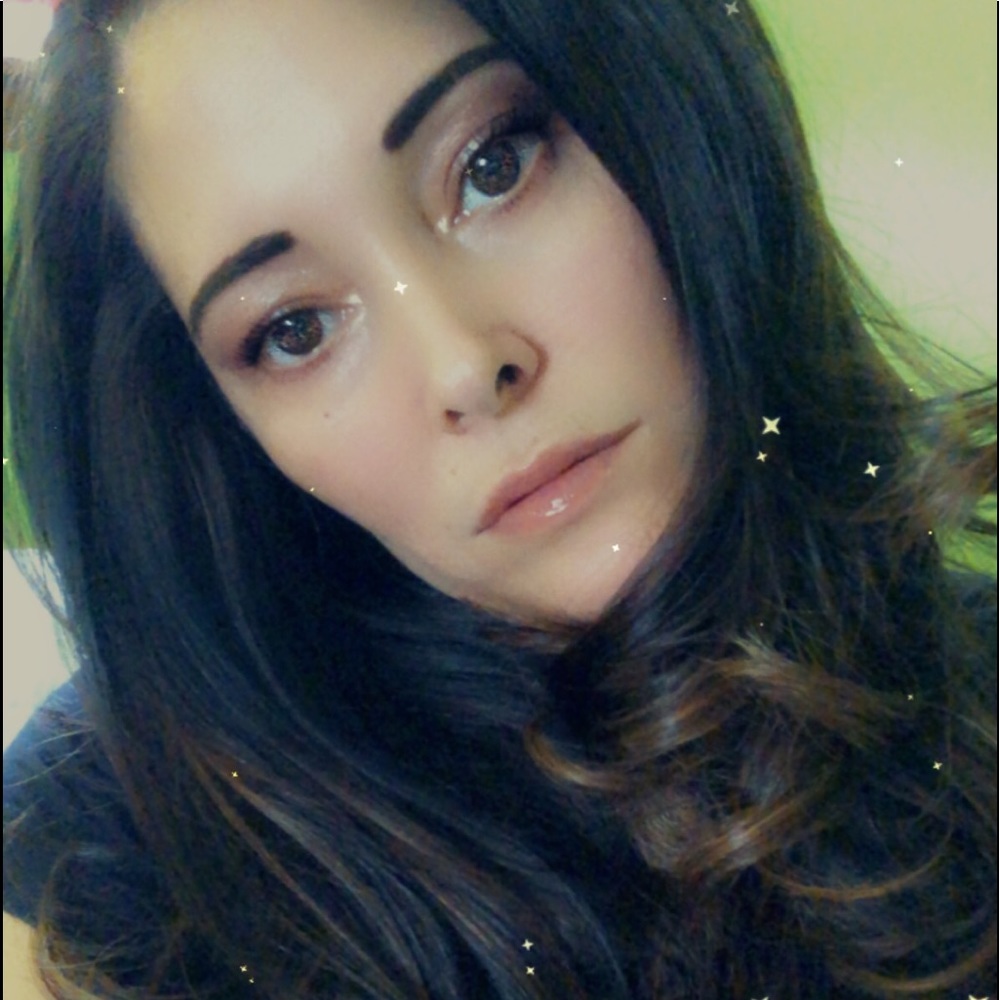 Meet your Posher, April